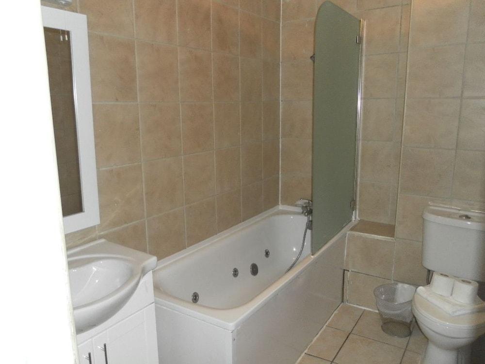 런던 Access Earls Court 아파트 외부 사진