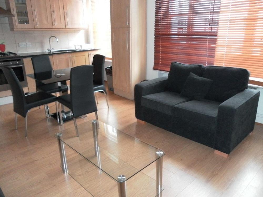 런던 Access Earls Court 아파트 외부 사진